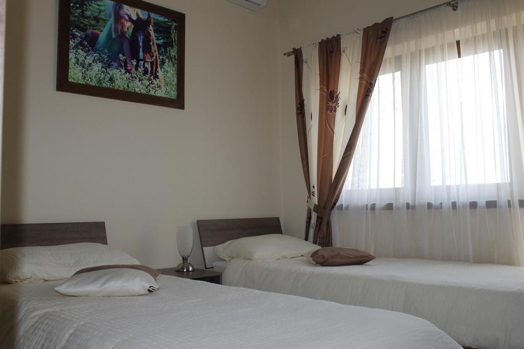 Rooms & Apartment Vinia Bjelovar Zimmer foto